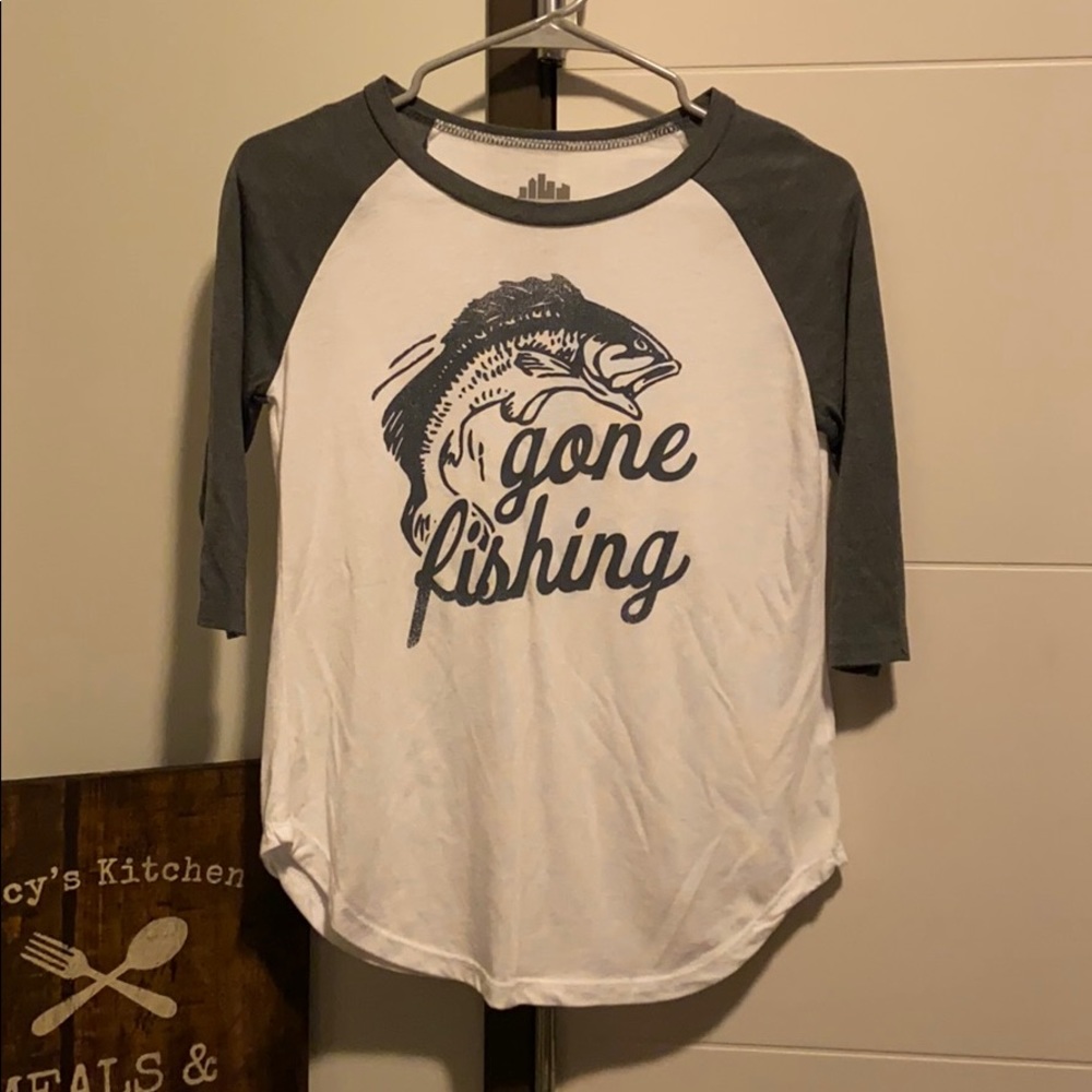 🌿 3/$20 🌿 Gone Fishing shirt